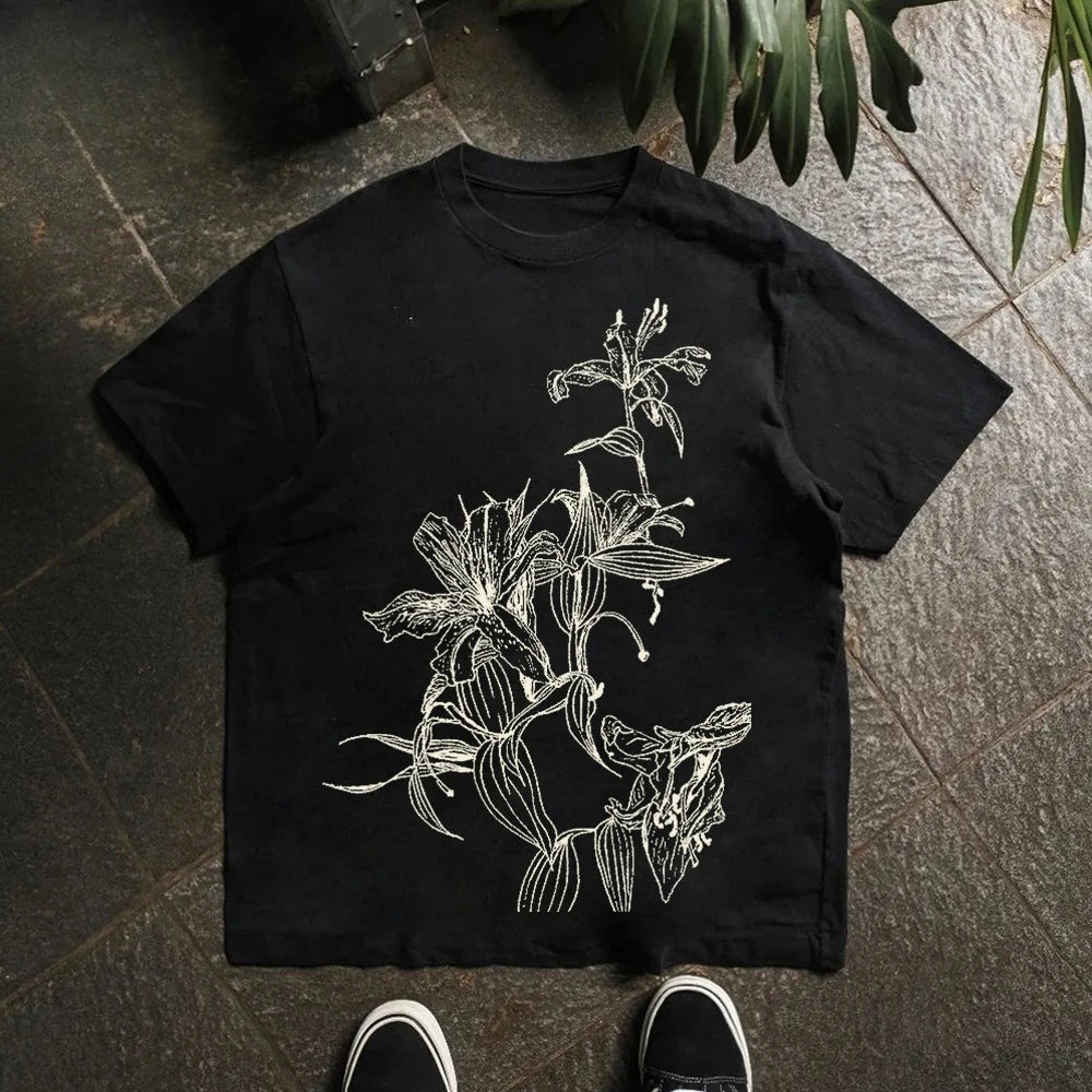 200G Is Thin and High and Impermeable! Line Art: Lily Flower Fresh Preppy Style Short-sleeved T-shirt Graphic Vintage T Shirt